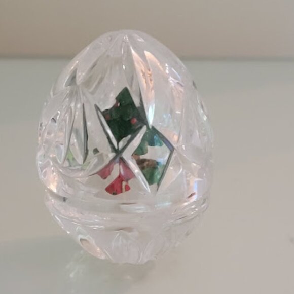 Waterford Mini Egg with Tree & Gifts - Picture 2 of 9